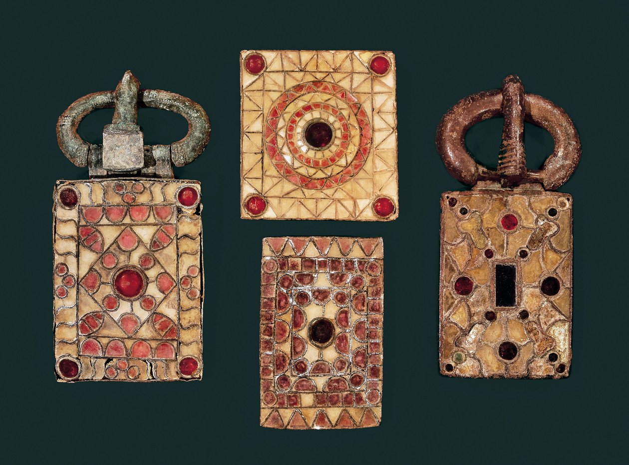 Metalløredobber dekorert med gull og granat, 7. århundre (gull og granat) av Visigothic