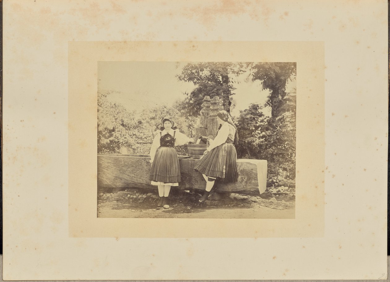  av W.D. Howard and F.H. Lloyd