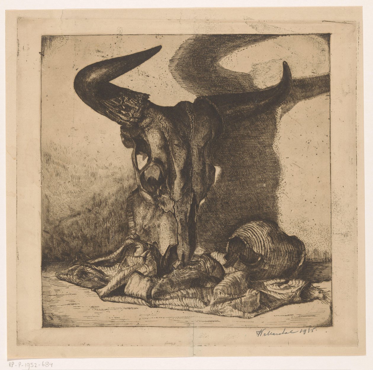 Stilleben med kuskalle, mugge og klede av W. Marchal