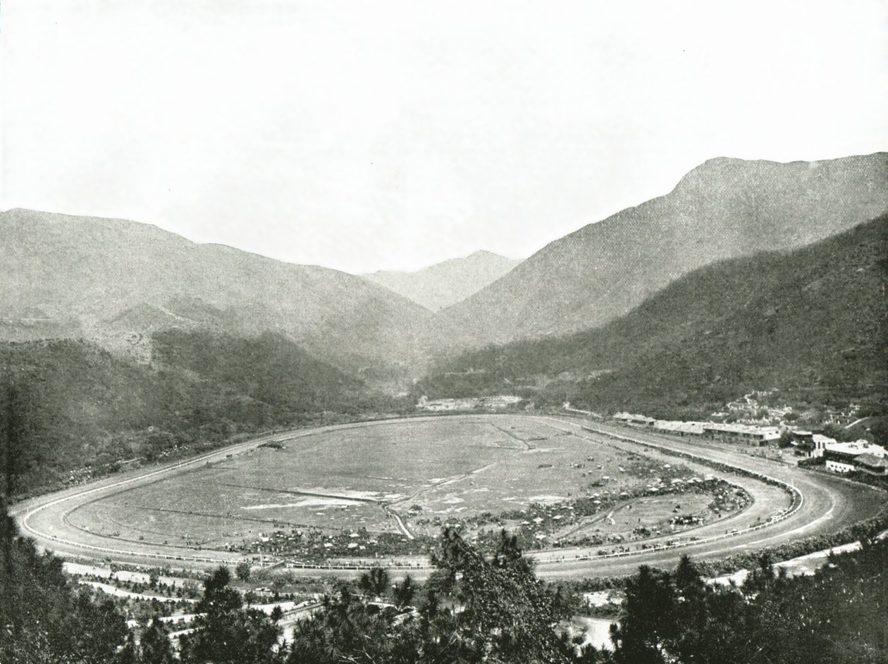 Race Course fra Morrisons Hill, Hong Kong, 1895. av W and S Ltd