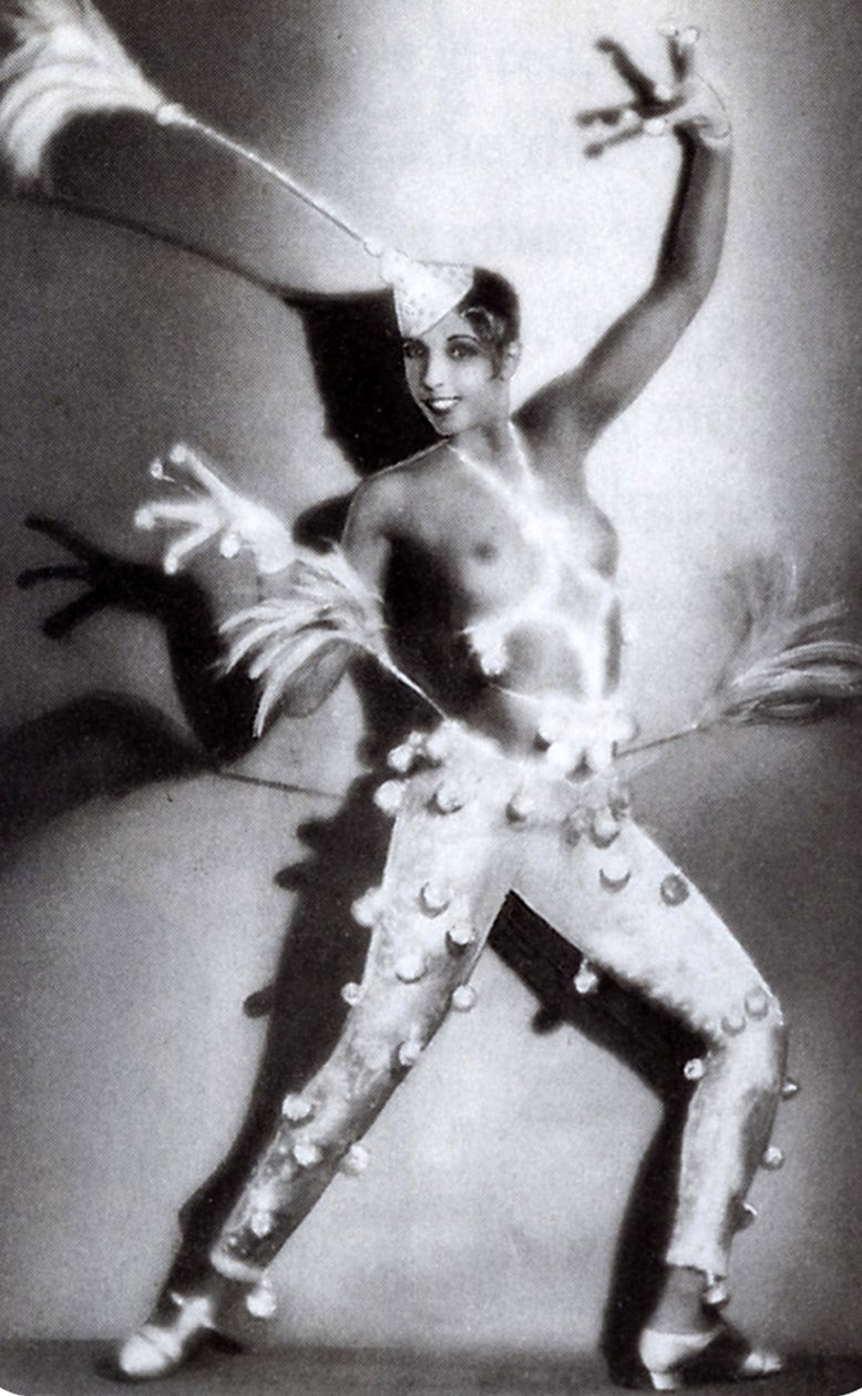Josephine Baker ca. 1927 (s/hvitt-bilde) av Walery