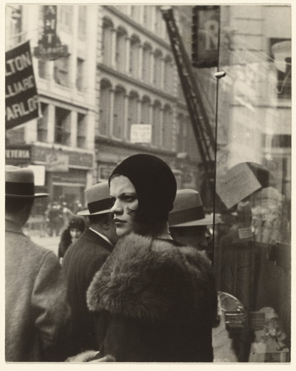 Jente i Fulton Street, New York av Walker Evans