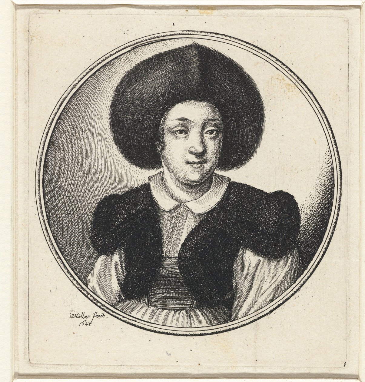 Kvinne med pelslue Kvinnebyster i runde rammer (serietittel) av Wenceslaus Hollar