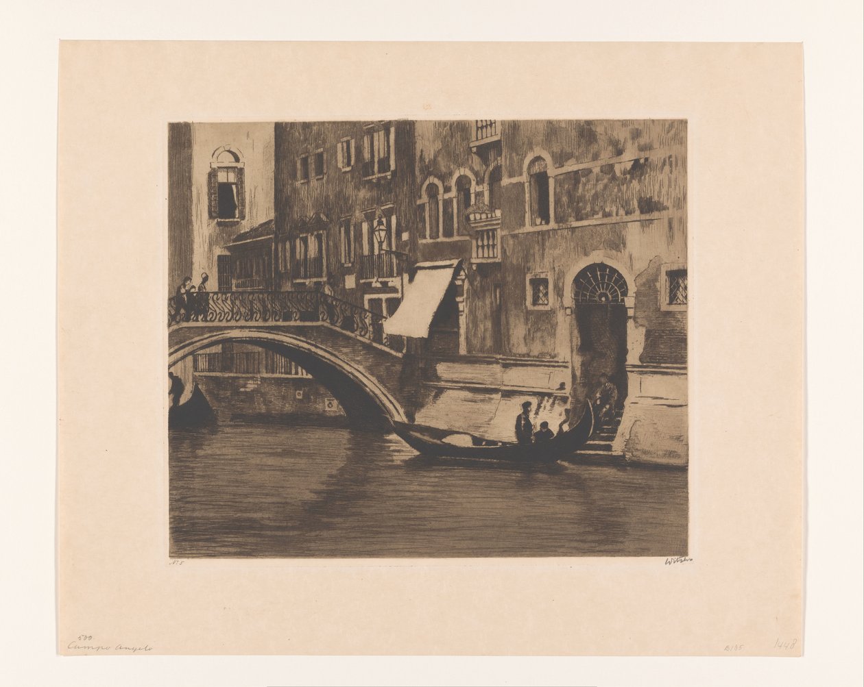 Gondol ved en bro over en kanal i Venezia Bro ved Campo Sant
