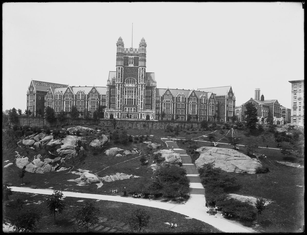Campus ved City College of New York, sett fra St. Nicholas Avenue, New York City, 13. juli 1914 av William Davis Hassler