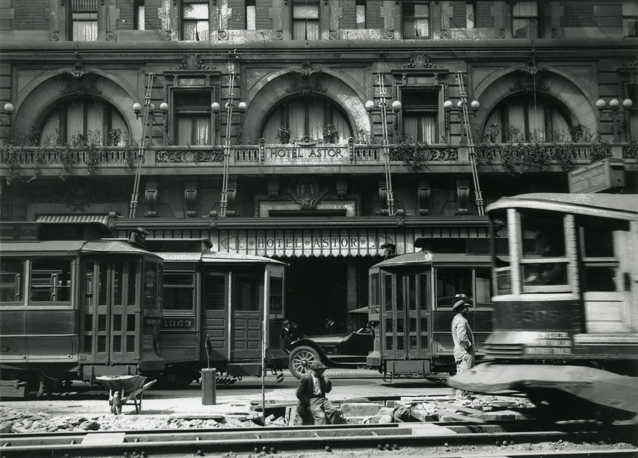 Hotel Astor, ca. 1910-21 av William Davis Hassler