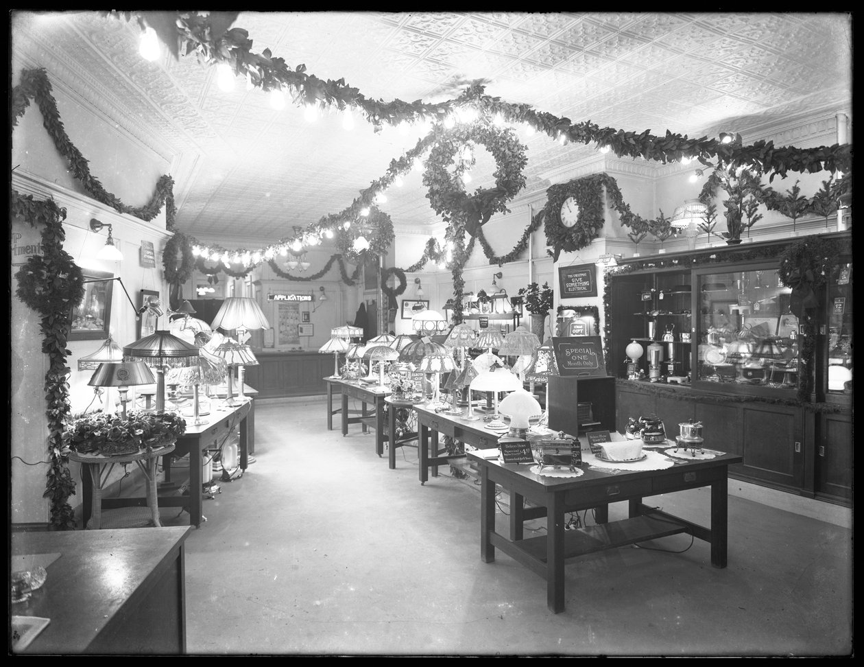 Innvendig visning, forfra og bak, av United Electric Light und Power Company, W. 138th Street og Hamilton Place, New York City, 17. desember 1914 av William Davis Hassler