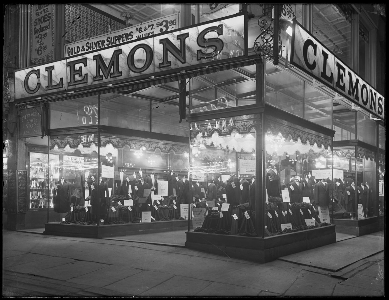 Skilt og butikkfront for skredderen Clemons, New York City, 6. januar 1917 av William Davis Hassler