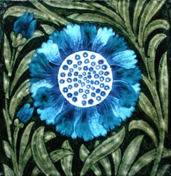 Fliser med blomsterdesign i persisk stil (keramikk) av William de Morgan