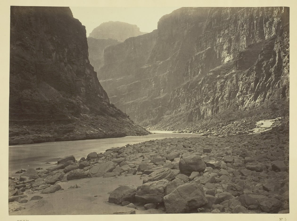 Colorado River, Mouth of Kanab Wash, Looking West, 1872. av William H. Bell
