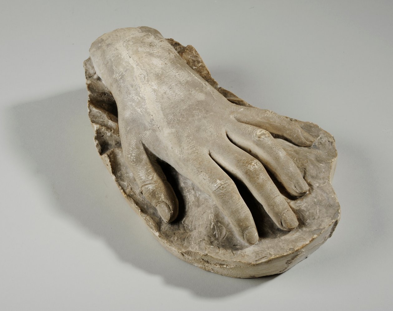 Støpt av hånden til Joan Thornycroft av William Hamo Thornycroft