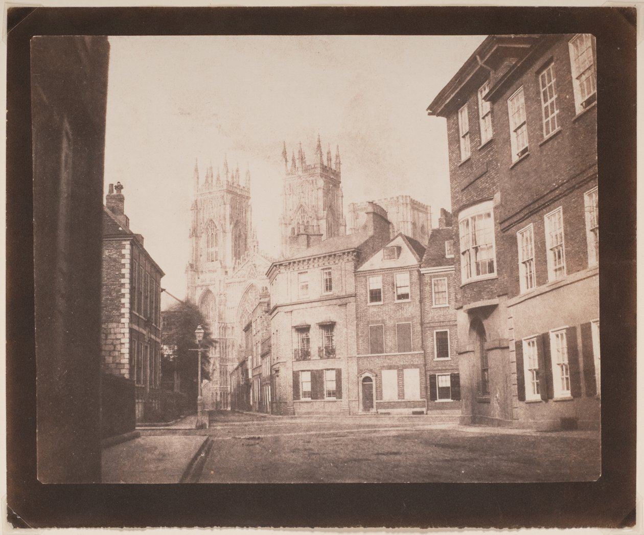 En scene i York - York Minster fra Lop Lane av William Henry Fox Talbot