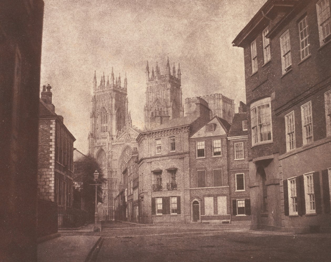 A Scene in York: York Minster fra Lop Lane av William Henry Fox Talbot