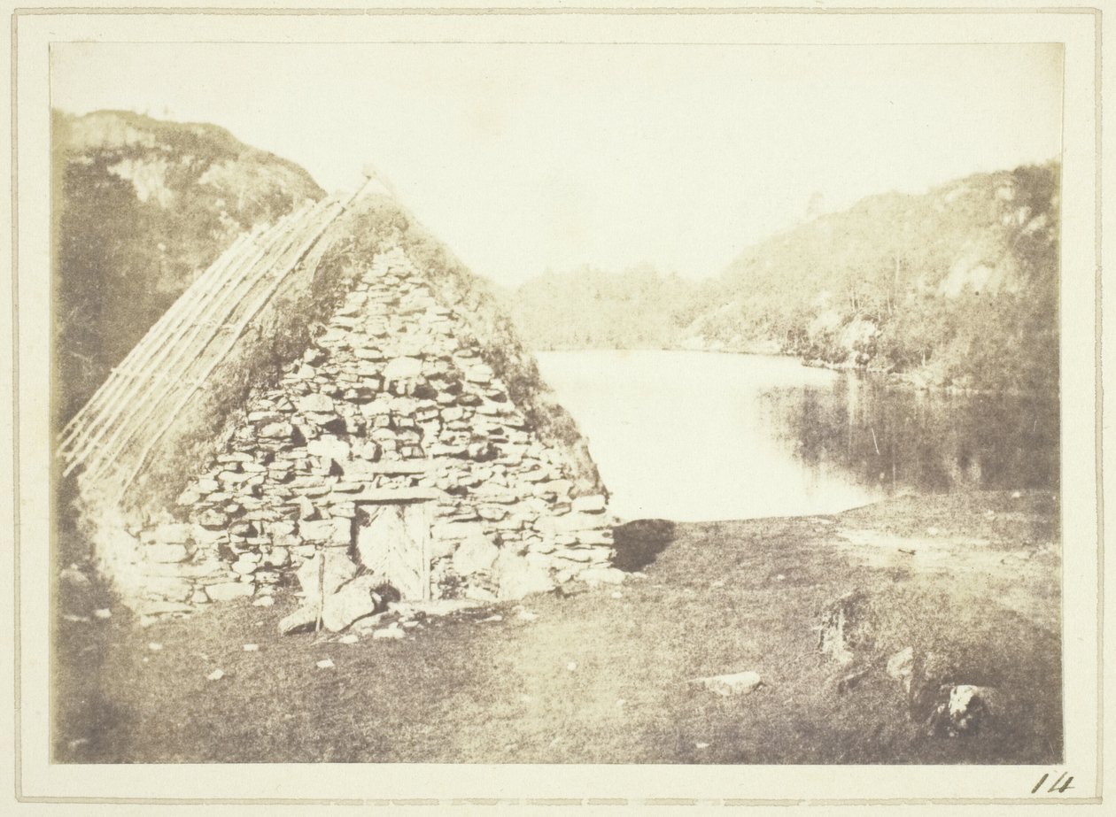Highland Hut på bredden av Loch Katrine av William Henry Fox Talbot