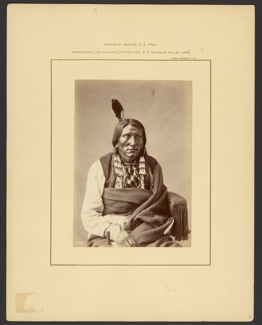 [Angrep på Hauk - (Brulé Dakota)] av William Henry Jackson