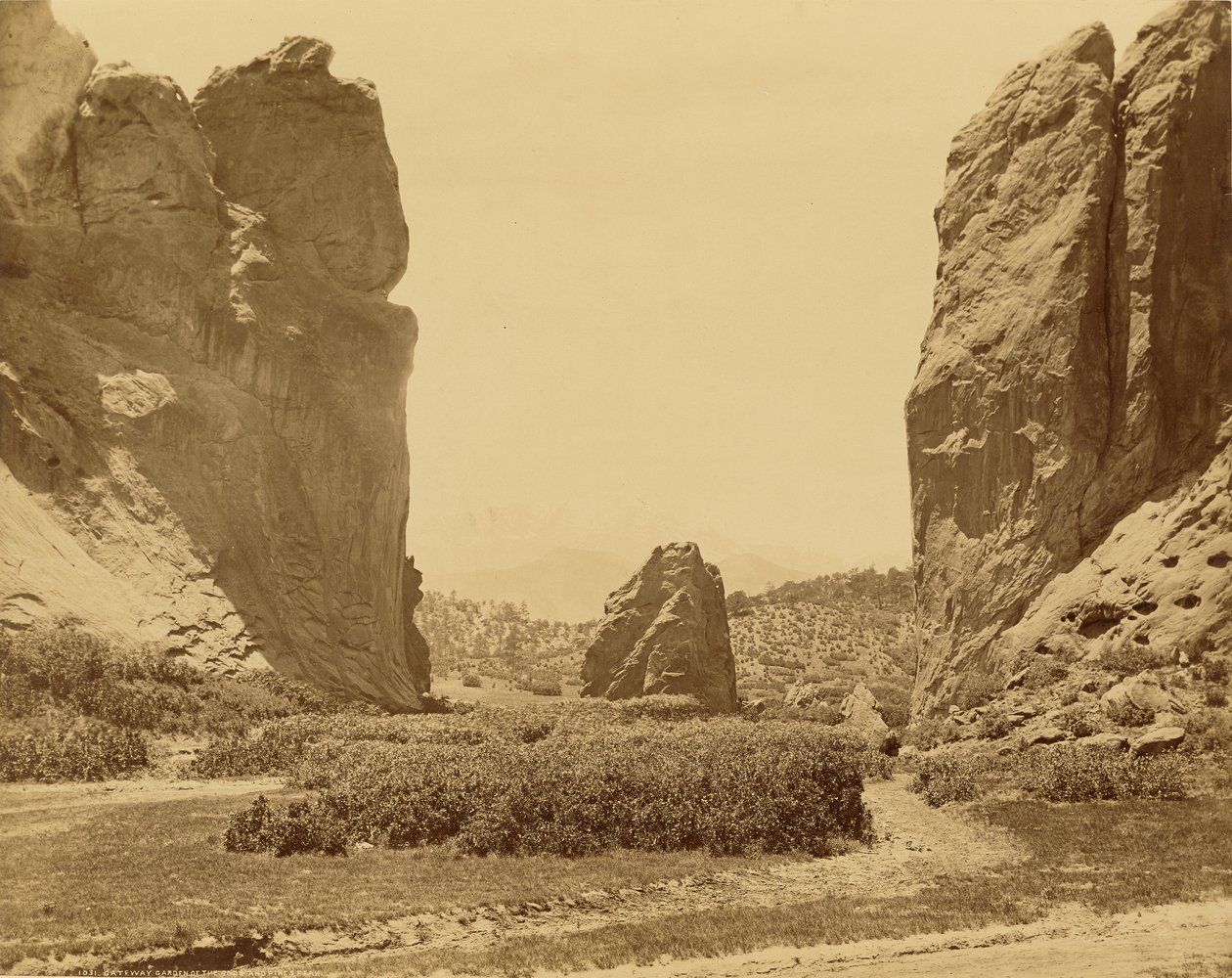 Porten til Garden of the Gods og Pikes Peak av William Henry Jackson