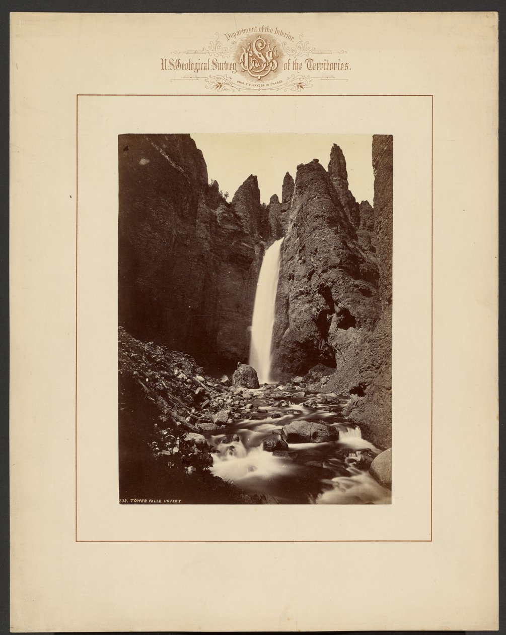 Tower Falls, 115 fot av William Henry Jackson
