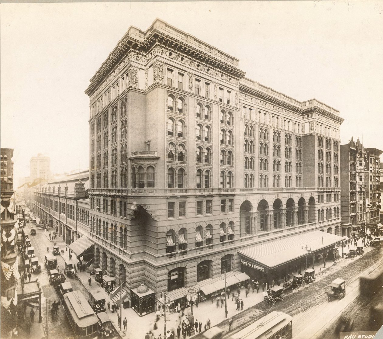 Market Street at 12th, Philadelphia av William Herman Rau