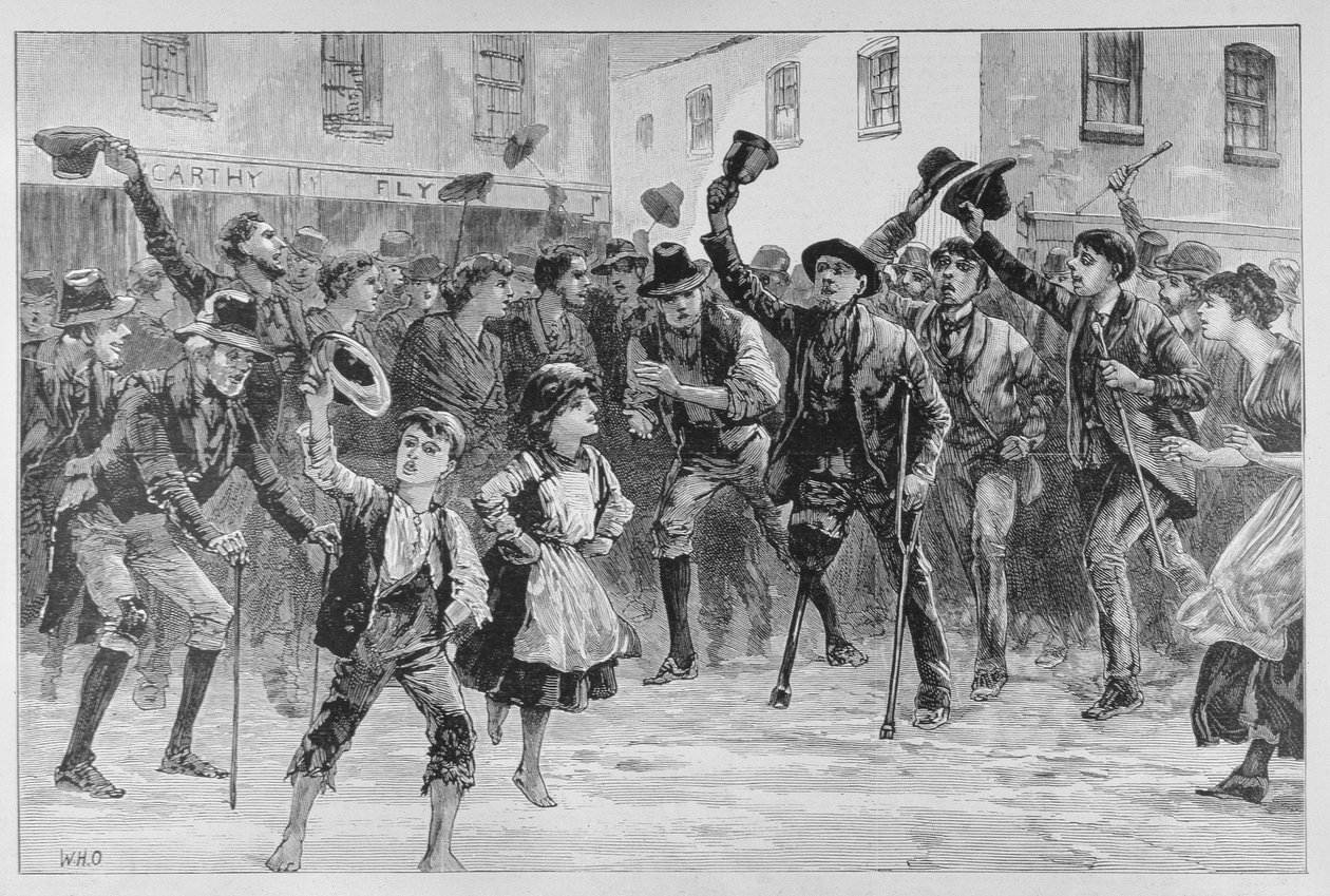 Heier på Lord Randolph Churchills navn i Loughrea, på Town Crier som kunngjør sin avgang, fra 