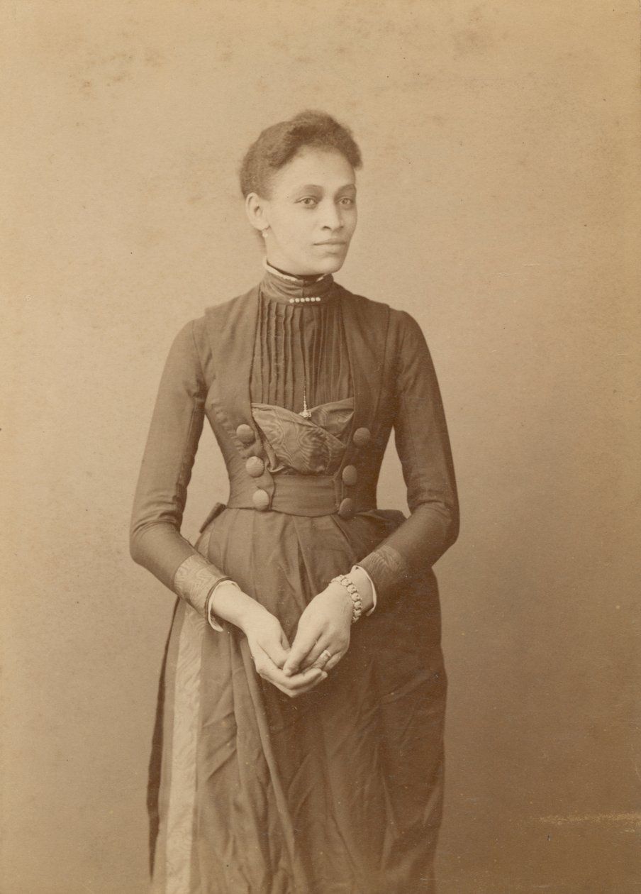 Skapkort av en kvinne, 1885-1892. av William J. Kuebler