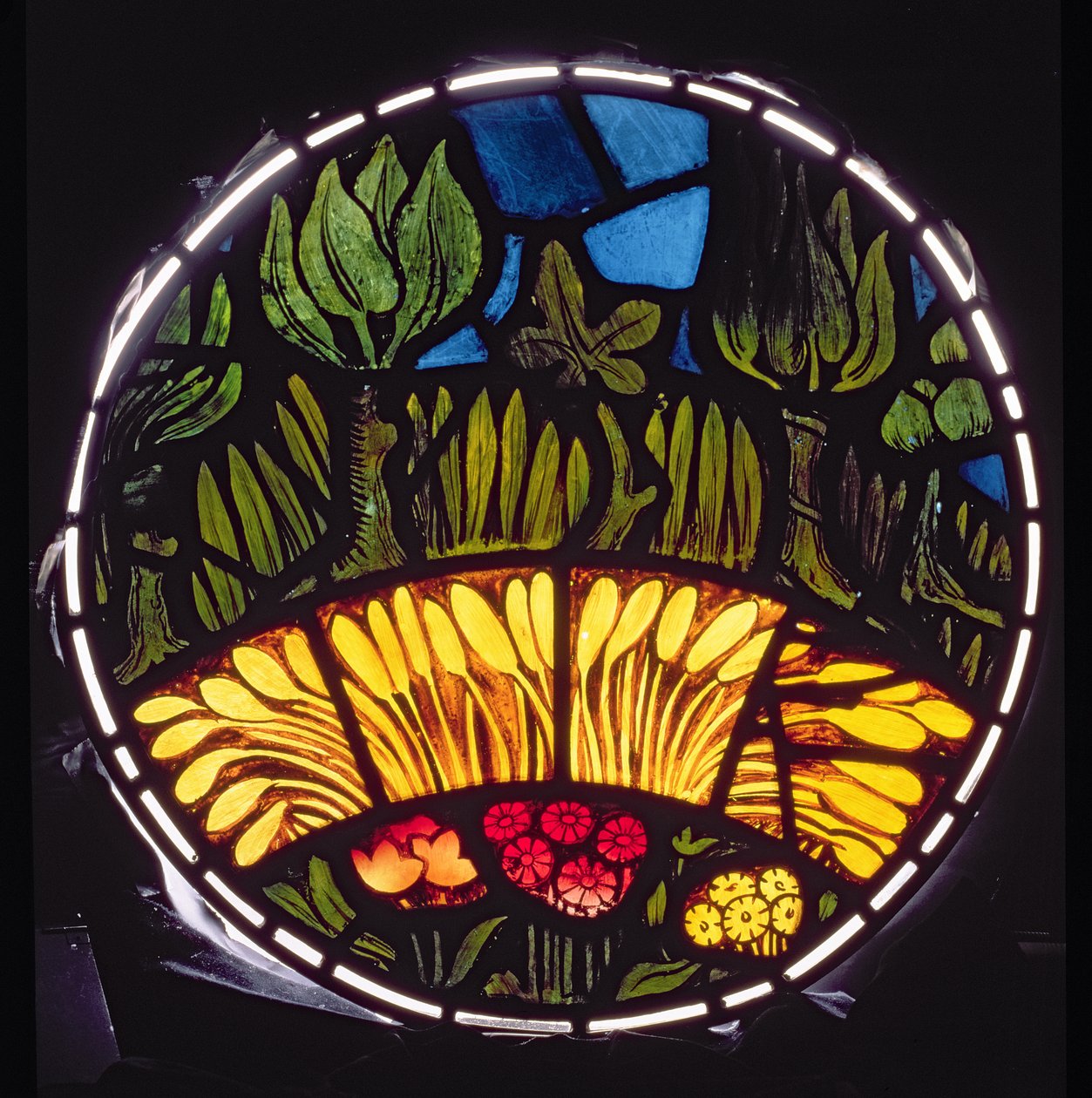 Planter og trær, detalj fra Creation Window, 1861 farget glass detalj av 120153 av William Morris