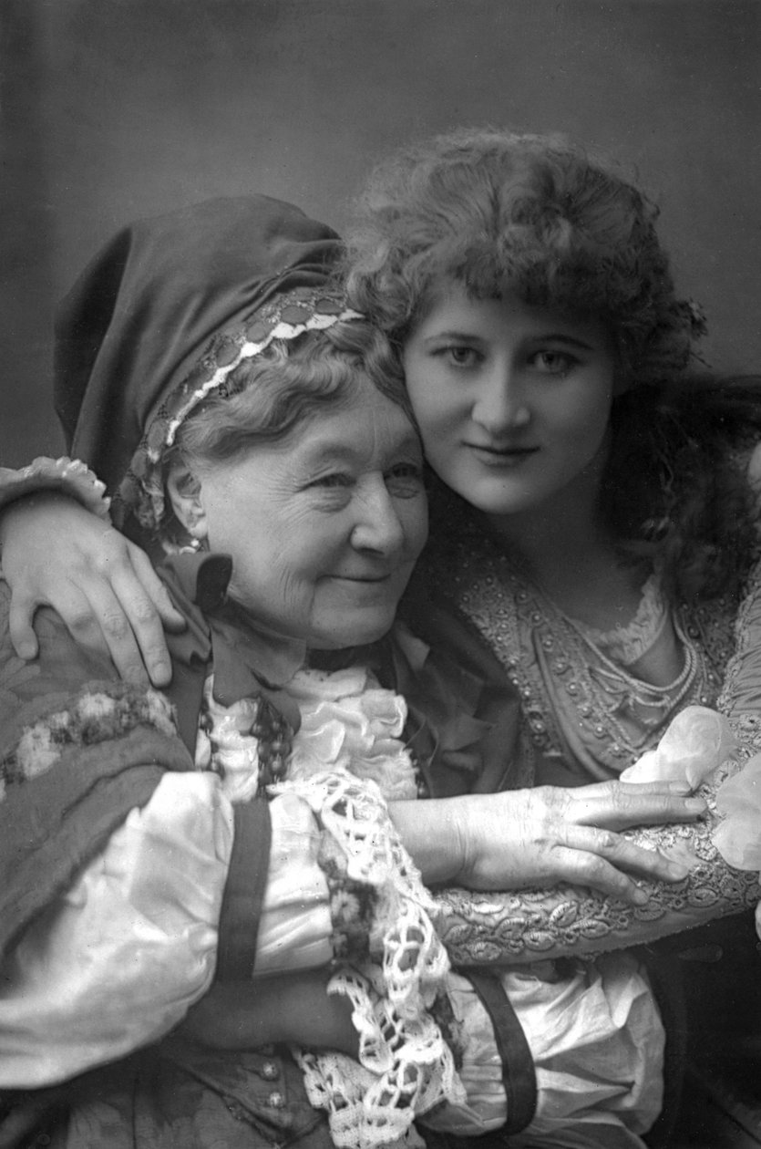Mary Anderson 1859-1940, amerikansk sceneskuespillerinne, og fru Stirling, 1890. av William and Daniel Downey
