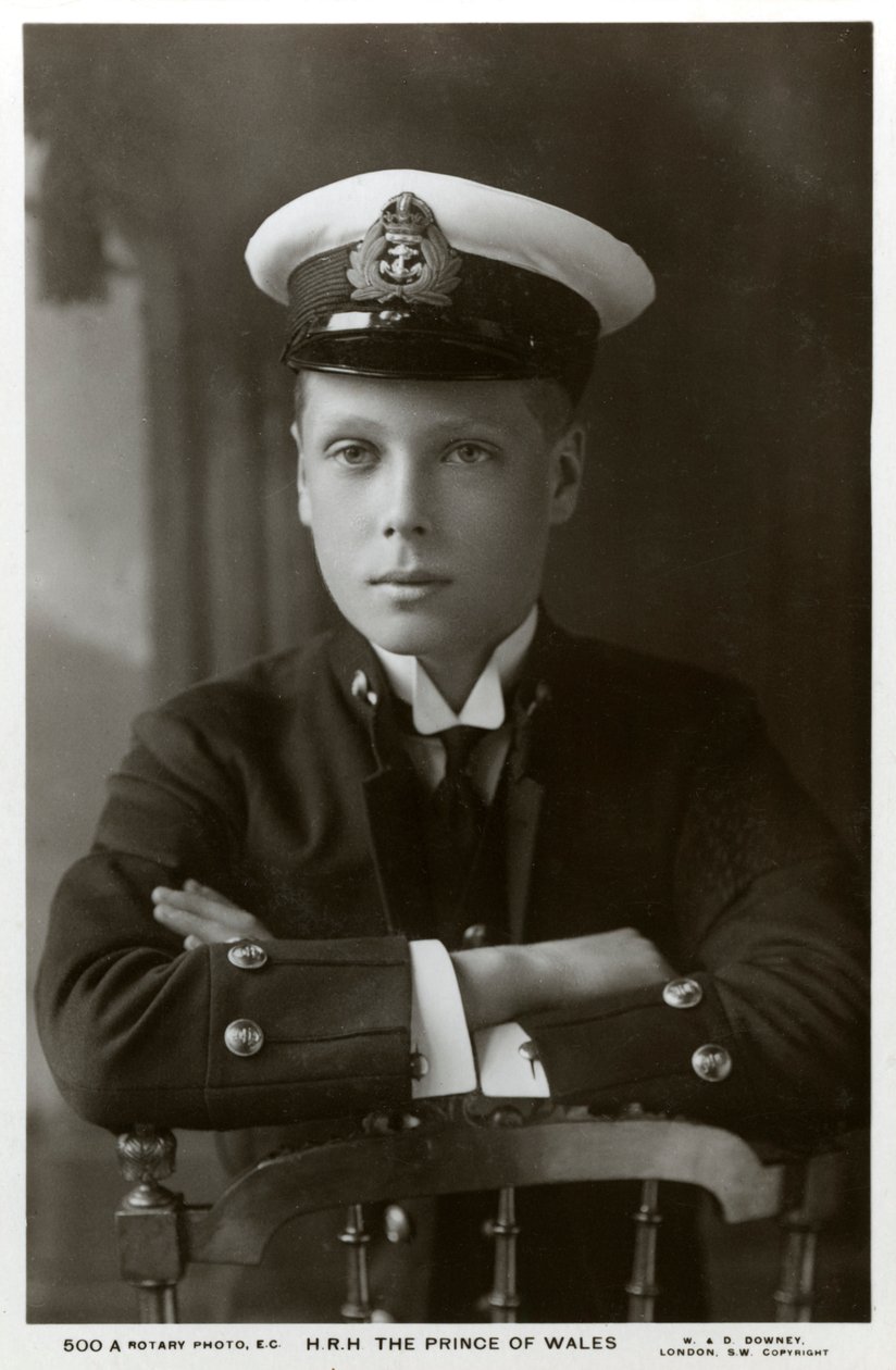 Prinsen av Wales i marineuniform, c1910. av William and Daniel Downey