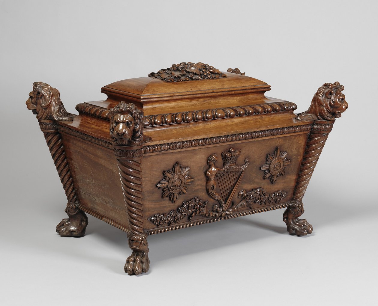 Vinkjøler, ca. 1821 av Williams and Gibton Mack