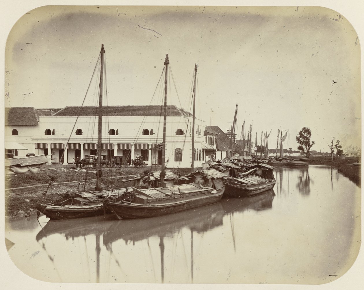 Groote Boom på havnekanalen i Batavia av Woodbury and Page