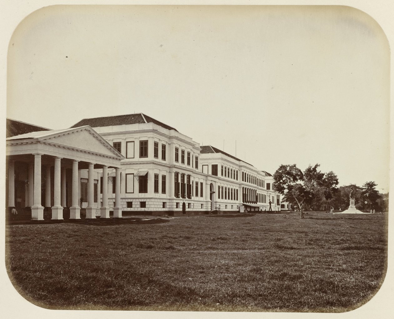 Daendels Palace på Waterlooplein i Batavia av Woodbury and Page