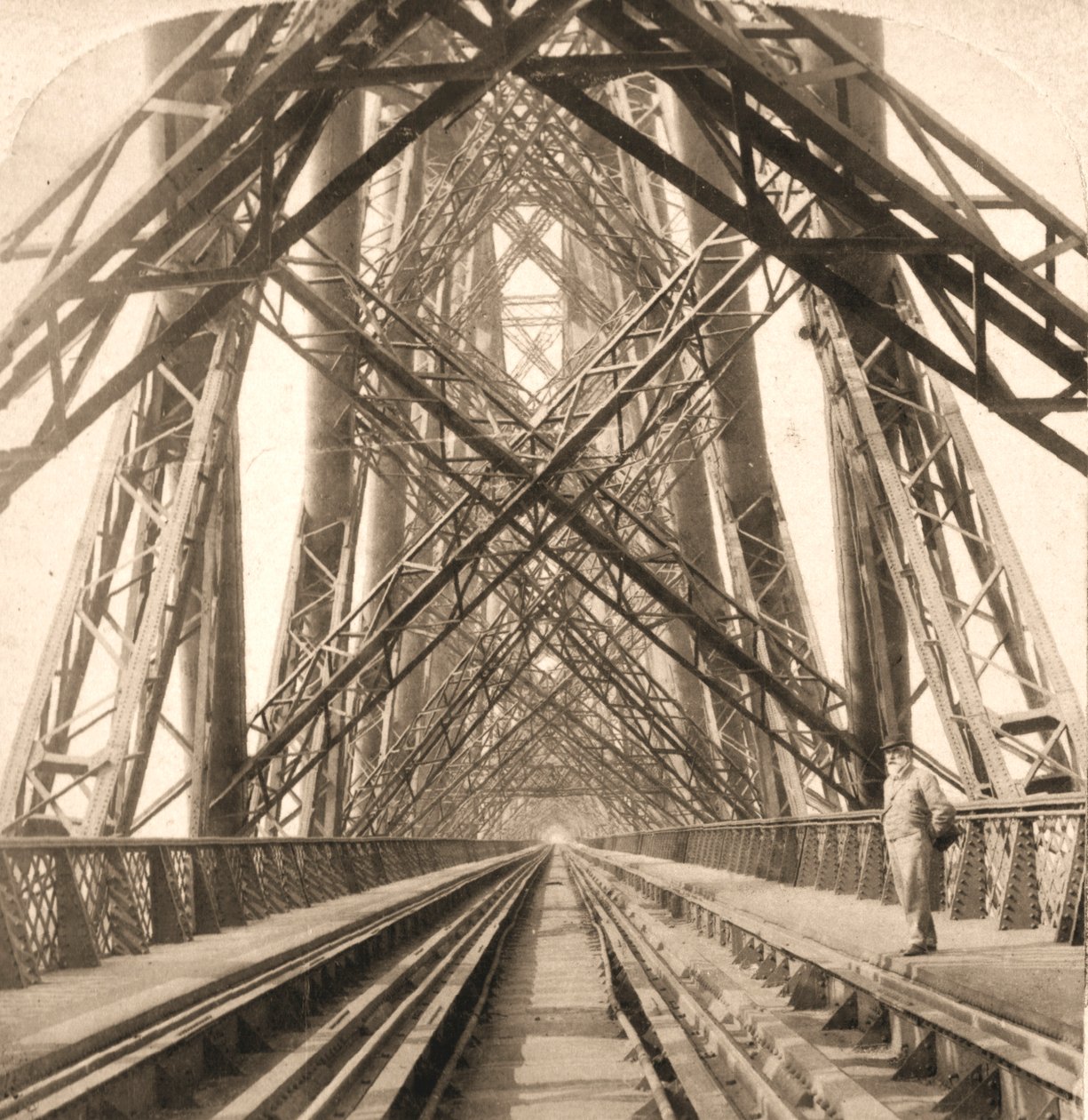 The Great Forth Bridge, Skottland, 1896. av Works and Sun Sculpture Studios
