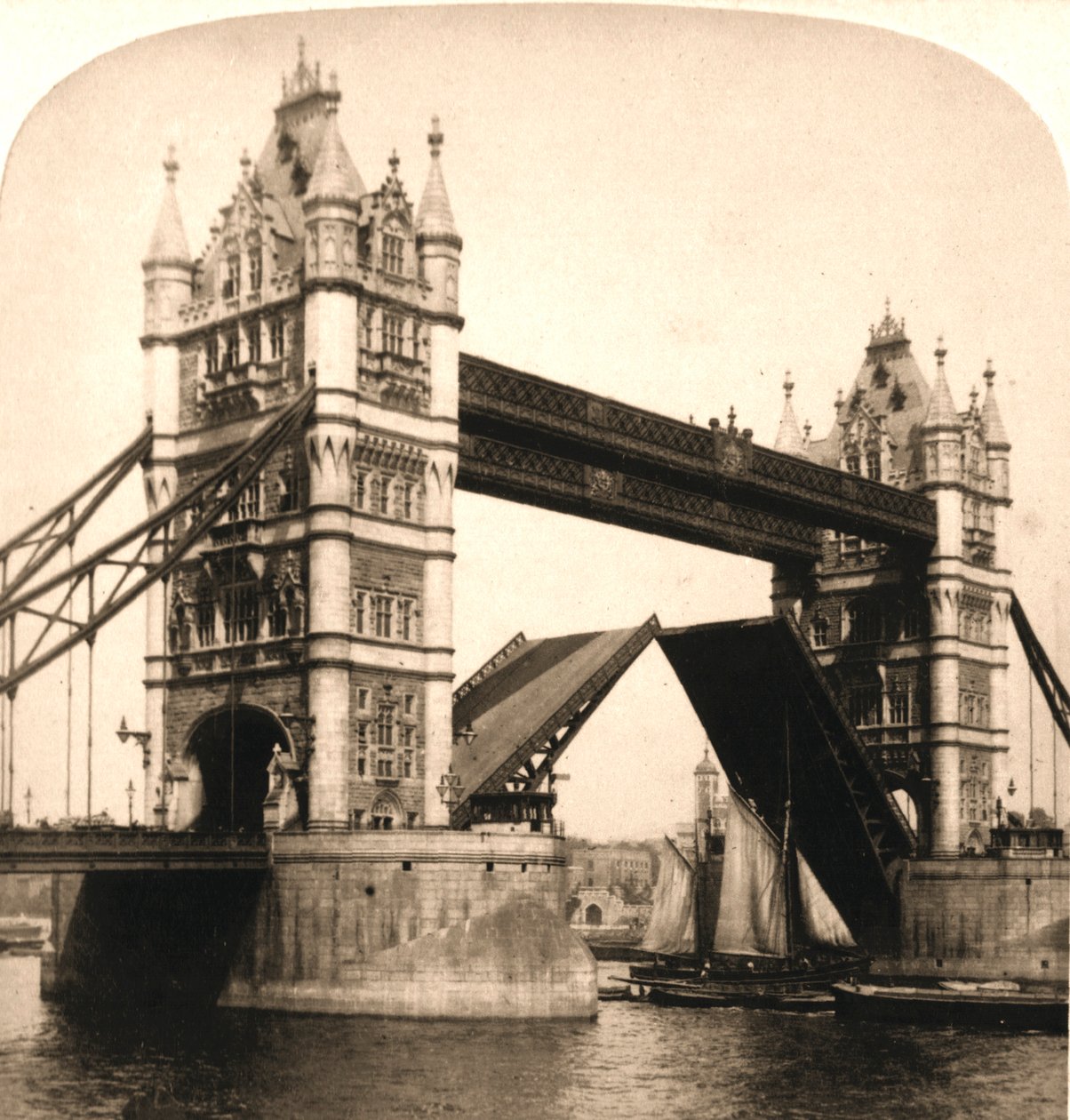 The New Tower Bridge, London, 1896. av Works and Sun Sculpture Studios