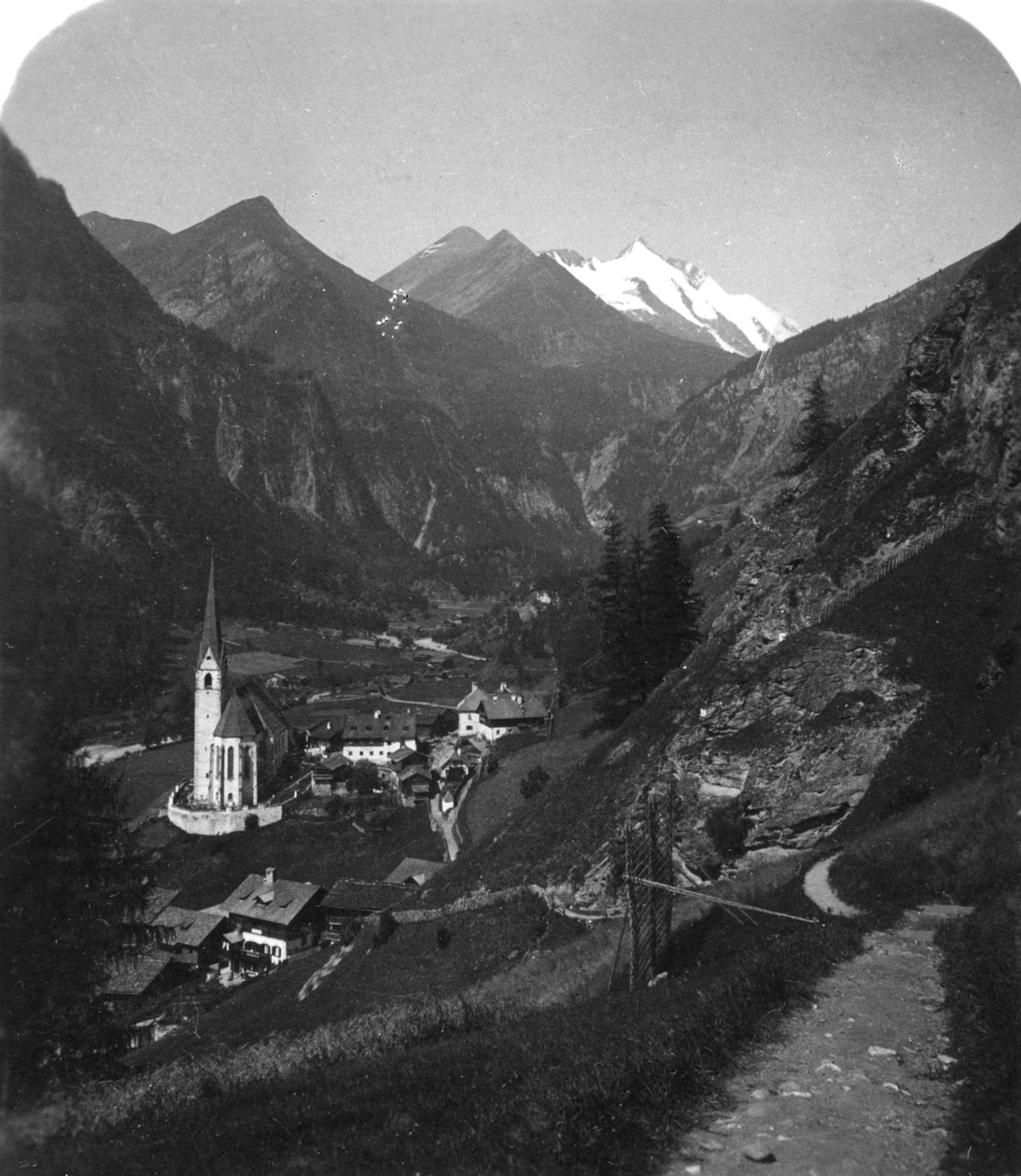 Heiligenblut og Grossglockner, Østerrike, ca 1900-tallet. av Wurthle and Sons