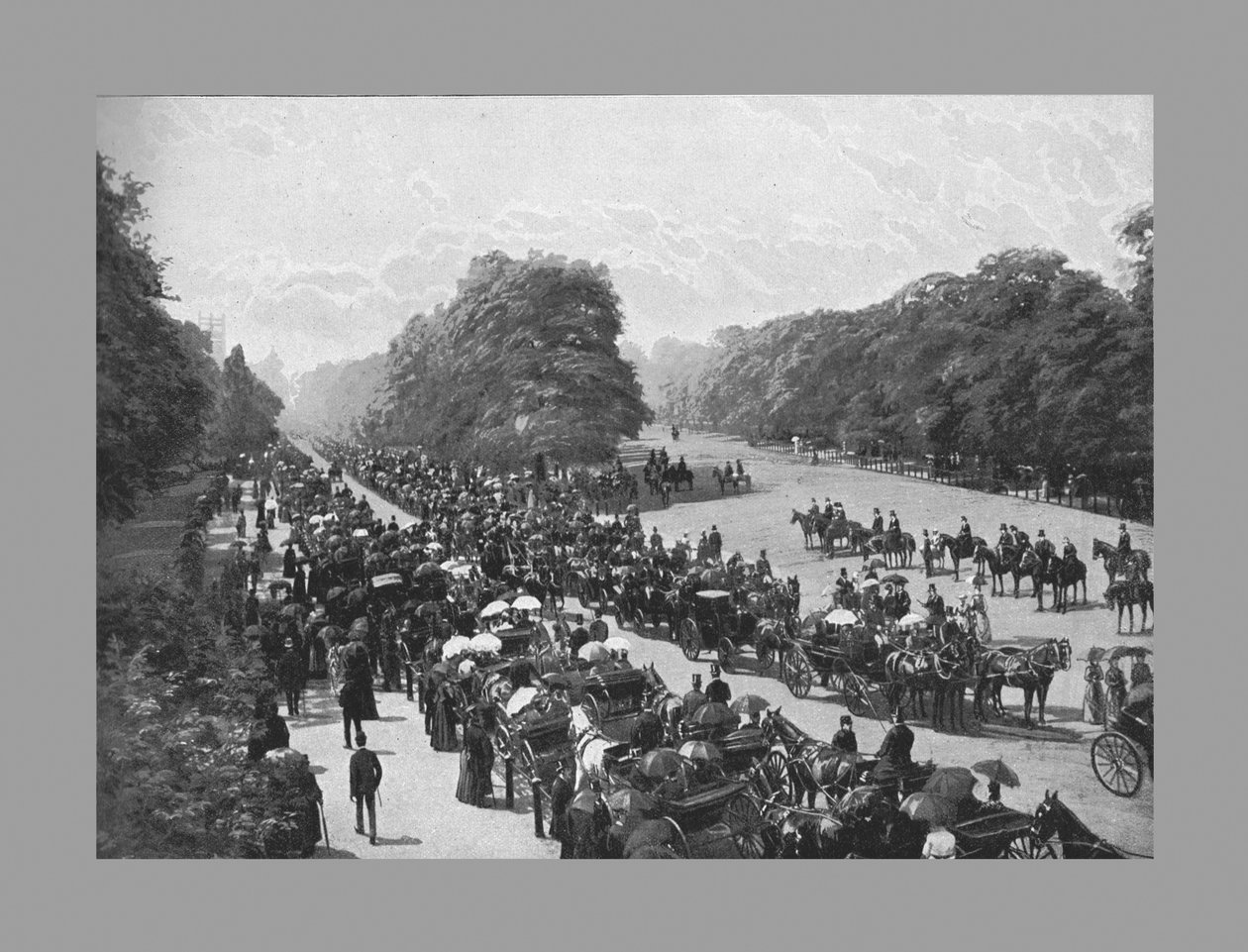 The Drive and Rotten Row, Hyde Park, c1900 av York and Son