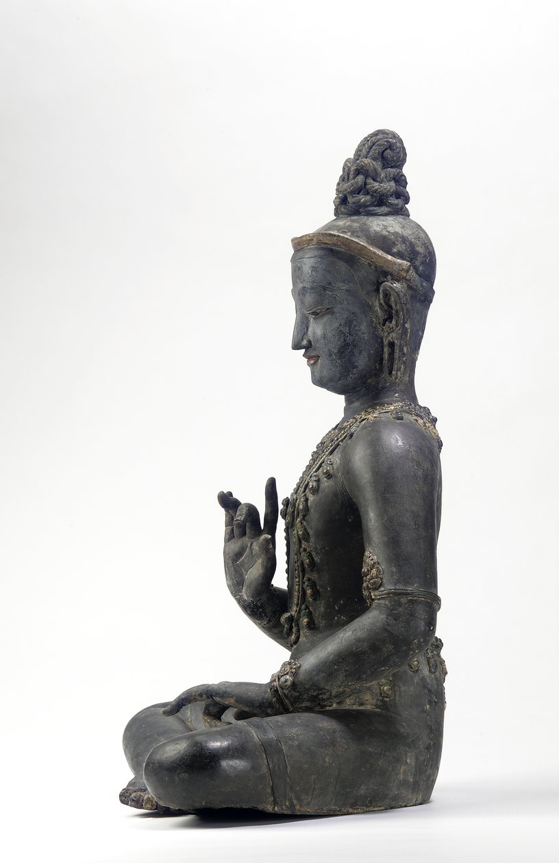 Bodhisattva i nepalesisk-kinesisk stil (lakk, klut, spor av blå, gull og grønn maling og bladgull) av Yuan Dynasty Chinese School