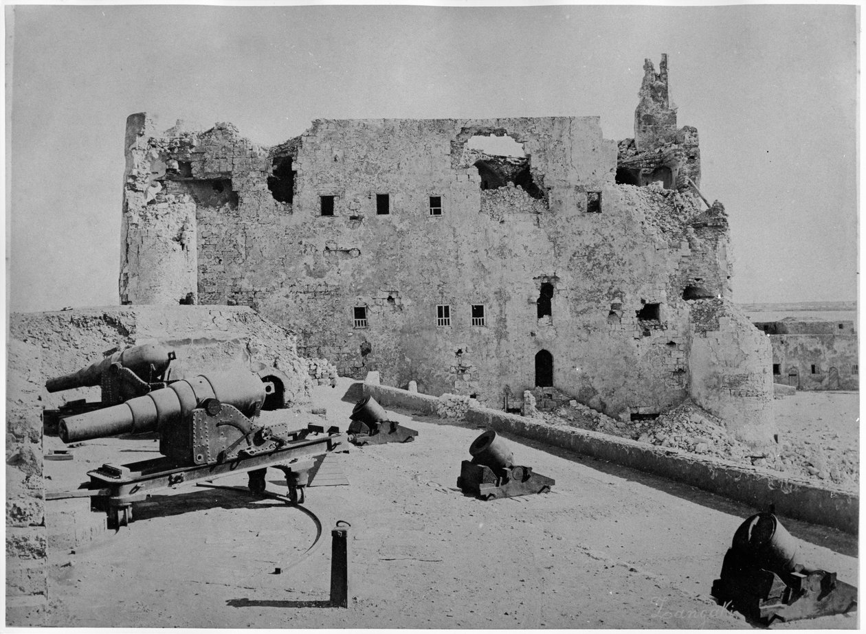 Festningen til Qaitbey etter bombardementet av Alexandria, 1882 av Zangaki Brothers