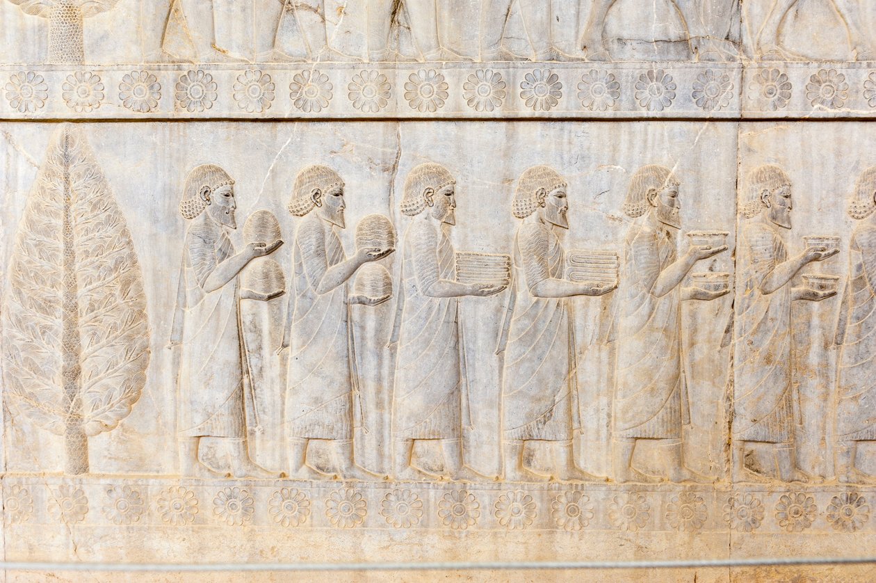 Gammelt relieff av Achaemenidene; delegasjon av jonerne; Apadana-palasset; arkeologisk funnsted; den gamle persiske byen Persepolis; UNESCOs verdensarvliste; Fars-provinsen; Iran; Asia av Frederick (attr. to) Barnard