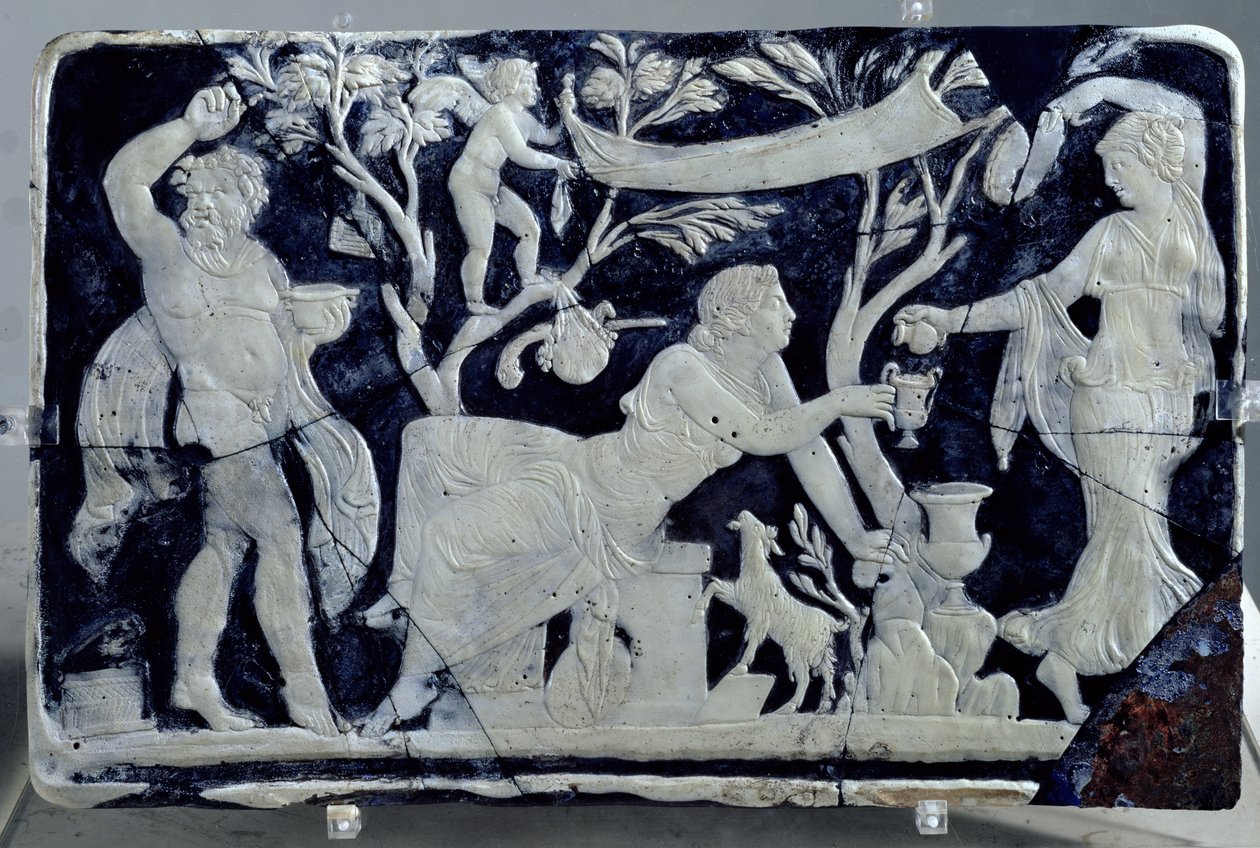 Cameo som skildrer toalettet til Venus, med en ledsager og Dionysus (glass) av Hippolyte Lalaise Devéria