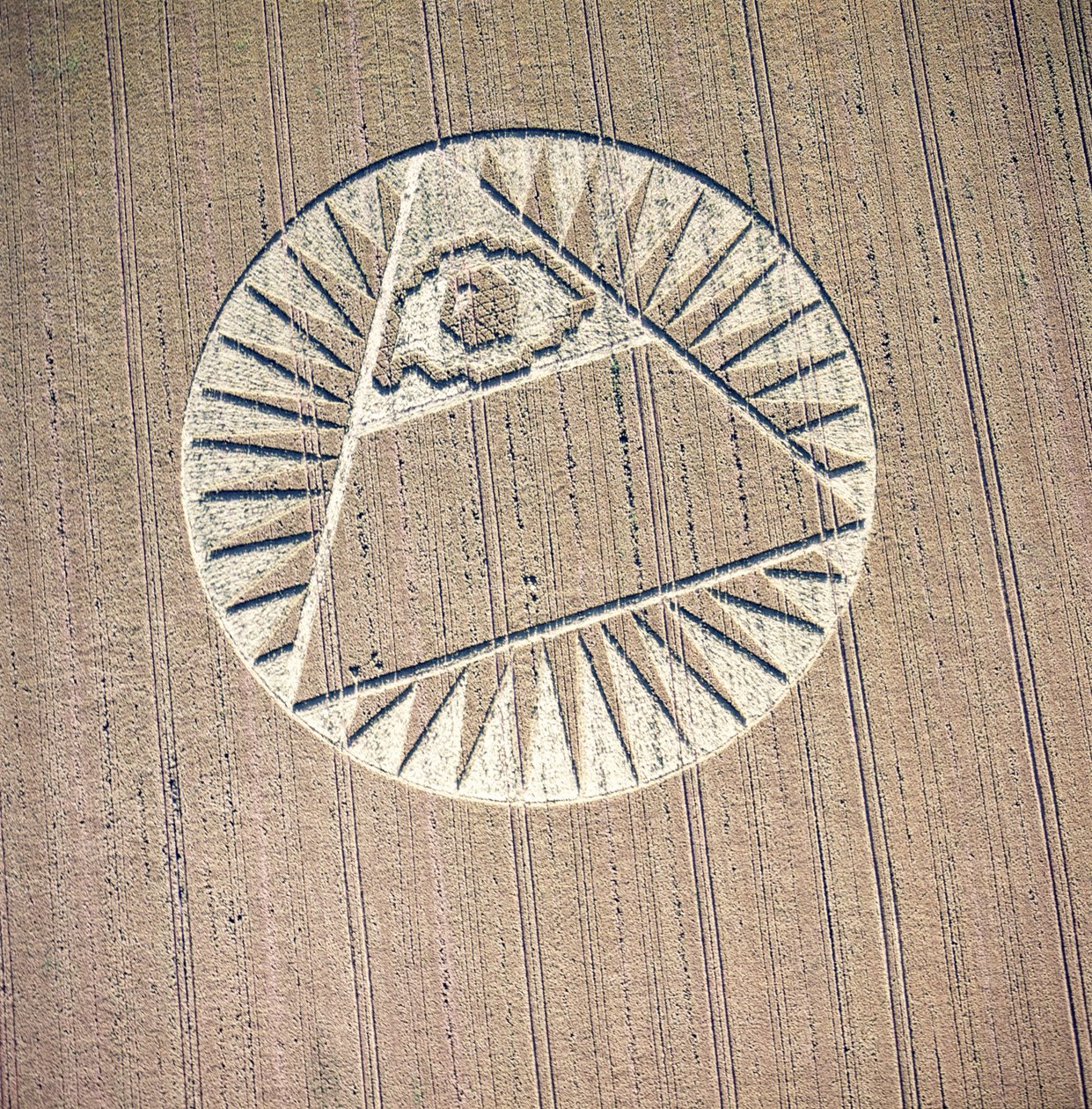 Kornsirkel i hveteåker, Highclere, Hampshire, 21. juli 2002 (flyfoto) av Ferdinand Georg Waldmuller