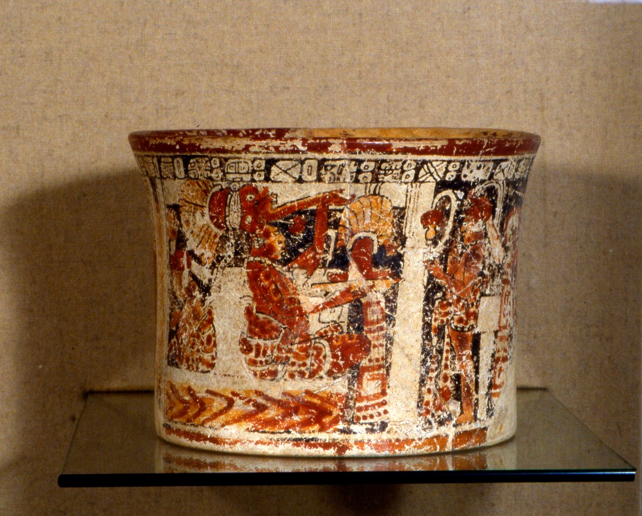 Begravelsesfartøy fra Calakmul, sen klassisk periode (600-900 e.Kr.) (keramikk) av Hippolyte Lalaise Devéria