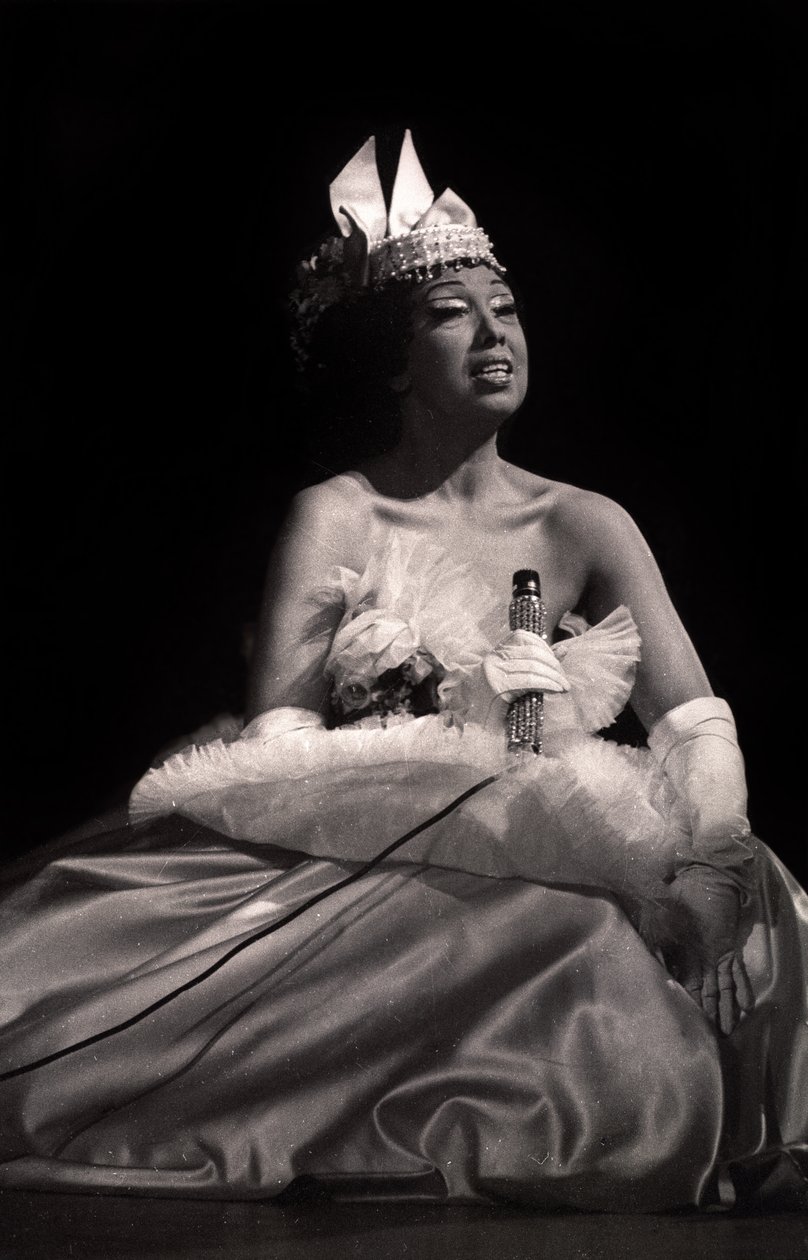 Josephine Baker av . .