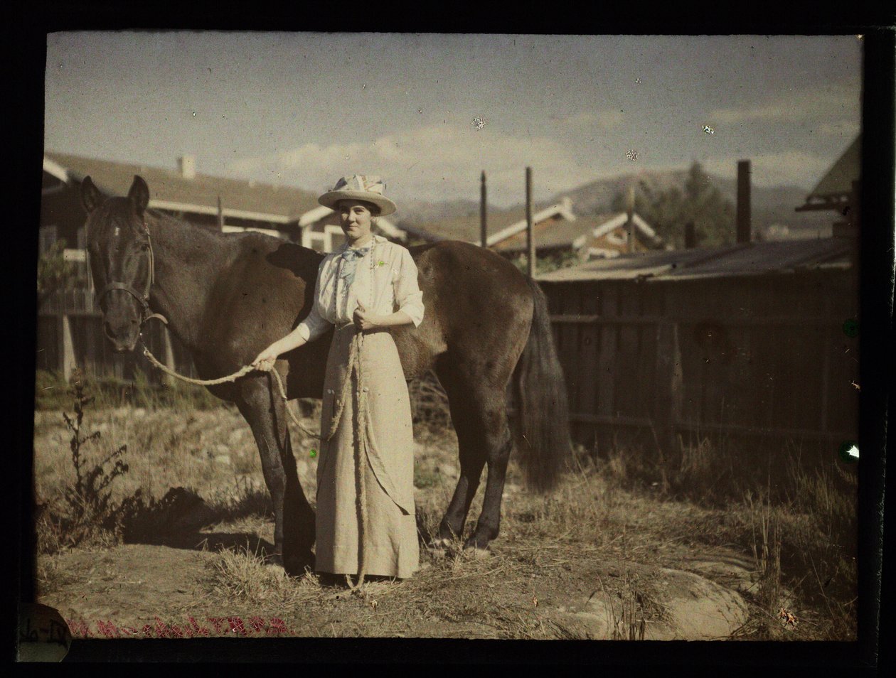 'Madaline Bradbury og Chiketa, St. Barbara', ca 1915 av Frederick (attr. to) Barnard