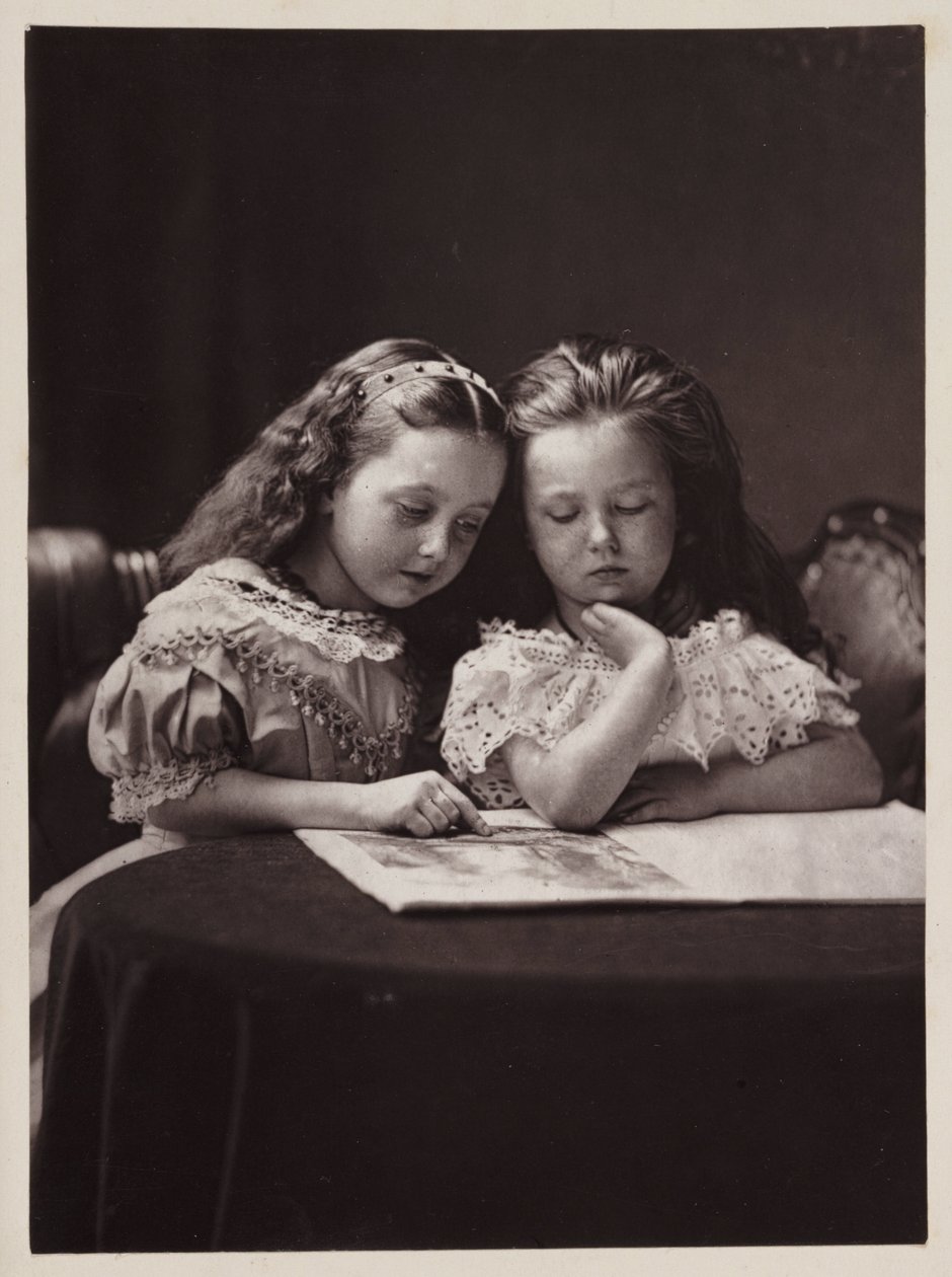 Maud og Ethel May Robinson, ca av Frederick (attr. to) Barnard