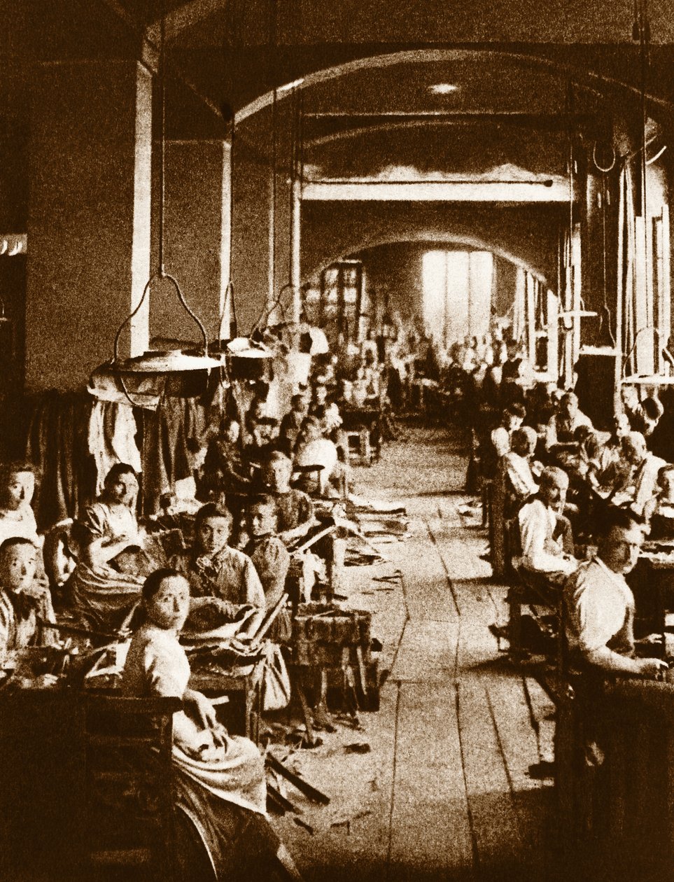 Menn som jobber i taufabrikk i Torino av Georg Carl Heinrich Dollmann