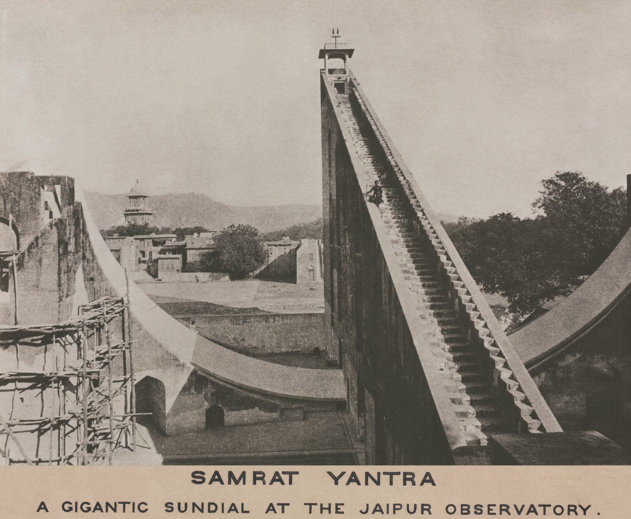 Samrat Yantra ved Jaipur Observatory, India av Frederick (attr. to) Barnard