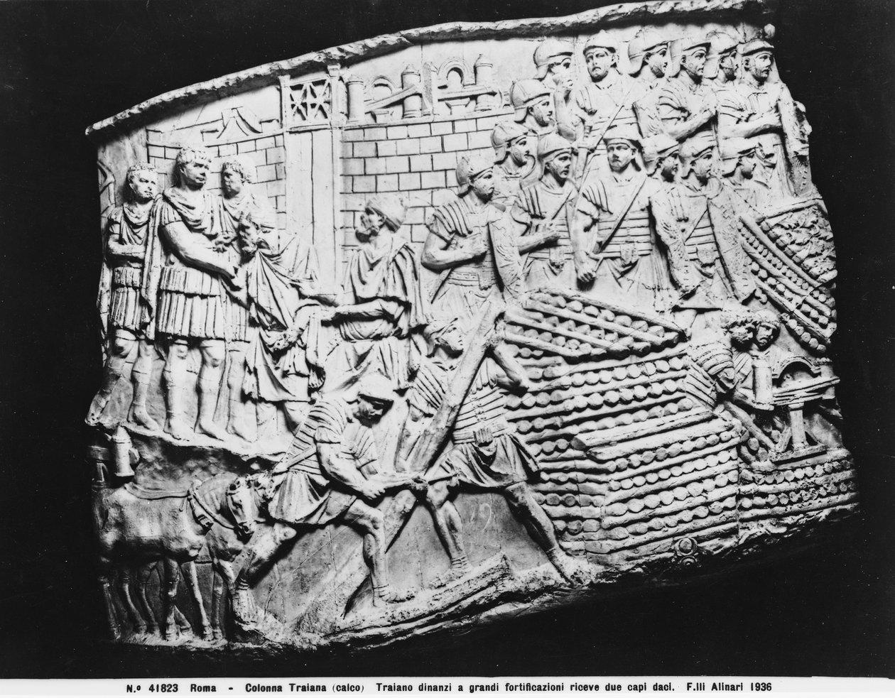 Keiser Trajan mottar lydighet fra to barbarer (gips) av Hippolyte Lalaise Devéria