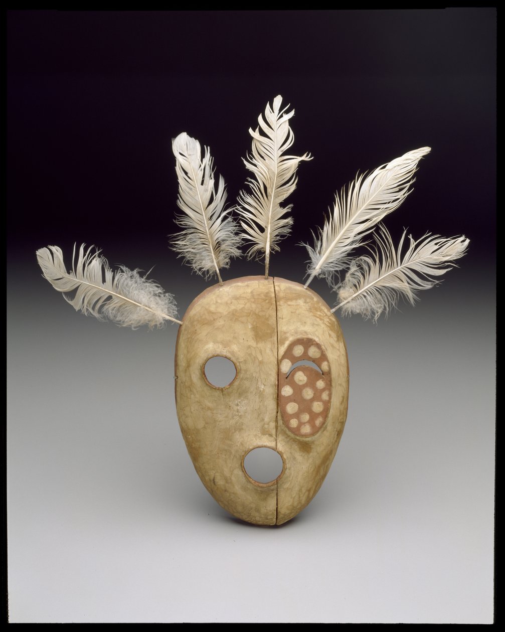 Mask: The Bad Spirit of the Mountain, sent på 1800-tallet (tre, maling og fjær) av culture Yupik