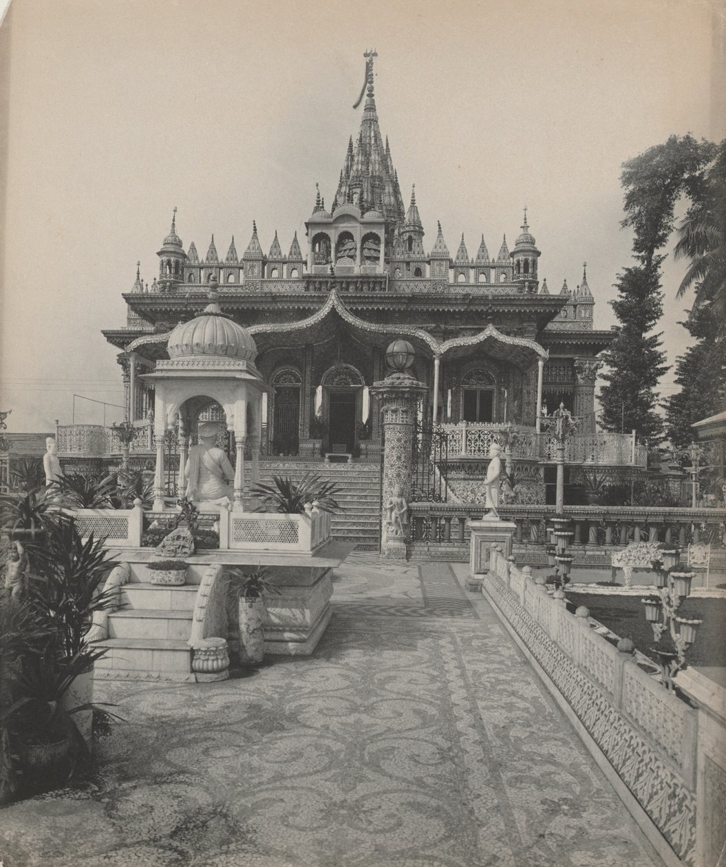 Pareshnath, Jain-tempelet, Calcutta av studio of A. W. A. Plâté Studio (Ceylonese)