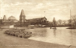 Alexandra Palace, Lake (s/hvitt bilde) av (after) English photographer
