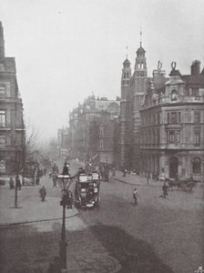 Sloane Square og Street, og Holy Trinity Church (s/h-bilde)